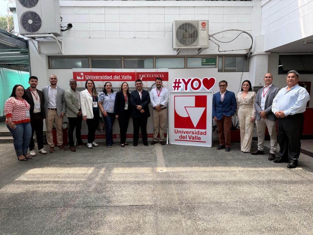 El grupo en el Encuentro Internacional de Investigadores en Administración 2025